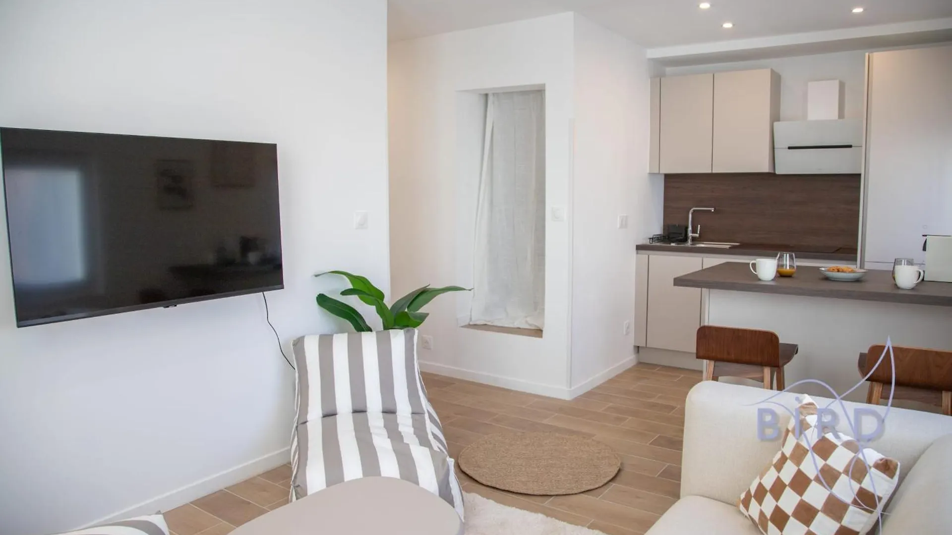 Apartment A Haven Of Peace In The City Center Cannes France